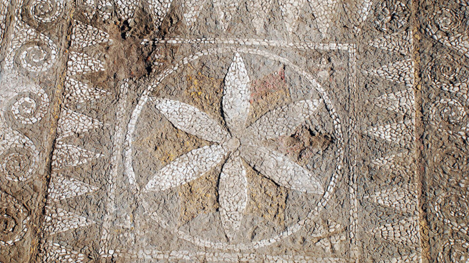 Assos'ta bulundu! Biri 2200, diğeri 1800 yıllık