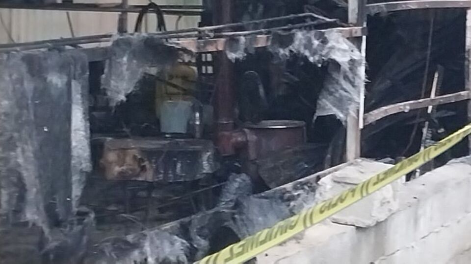 İş yerinde uyuyan genç yanarak öldü!