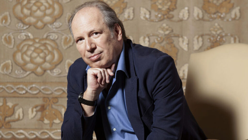 Oscarlı besteci Suudi milli marşını yeniden yorumlayacak