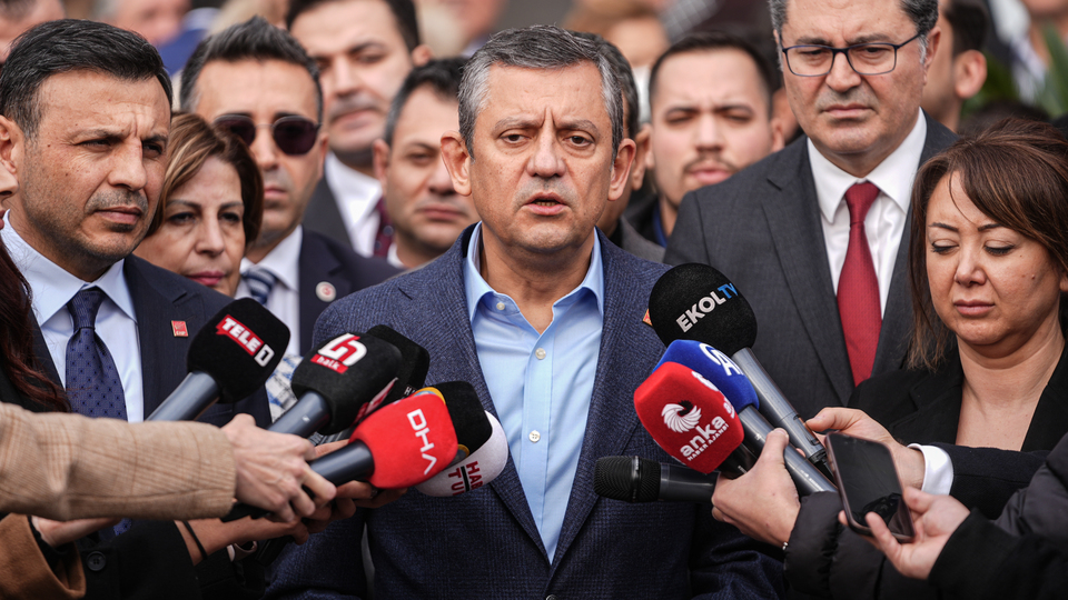 Özgür Özel: Cevaplanması gereken sorular var