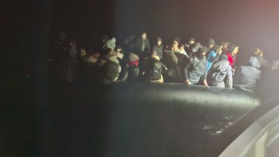 Çanakkale'de 104 düzensiz göçmen karaya çıkarıldı