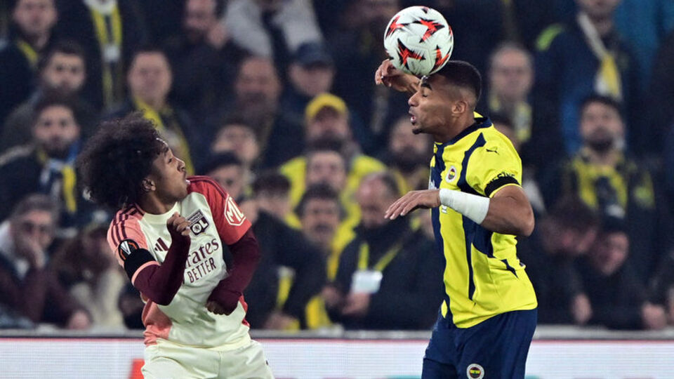 Lyon'da şok sakatlık! Devam edemedi