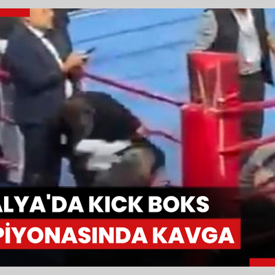 Kick boks maçında kavga ring dışına taştı... Kavga anları kamerada