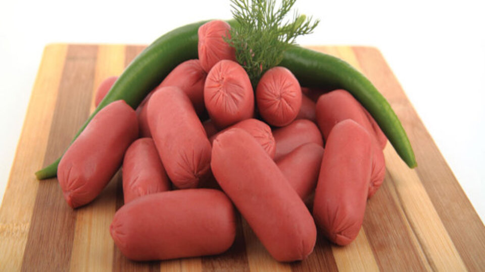 Sosis çiğ yenir mi?