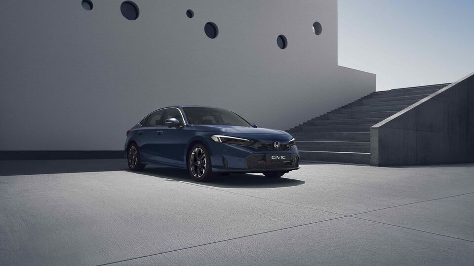 Makyajlı Civic Türkiye'ye geldi