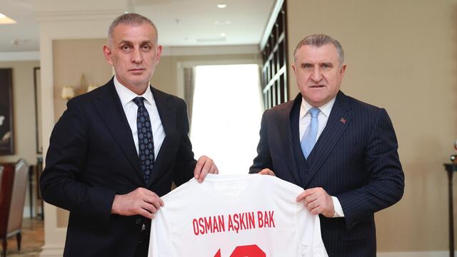 Hacıosmanoğlu'ndan Bakan Bak'a ziyaret
