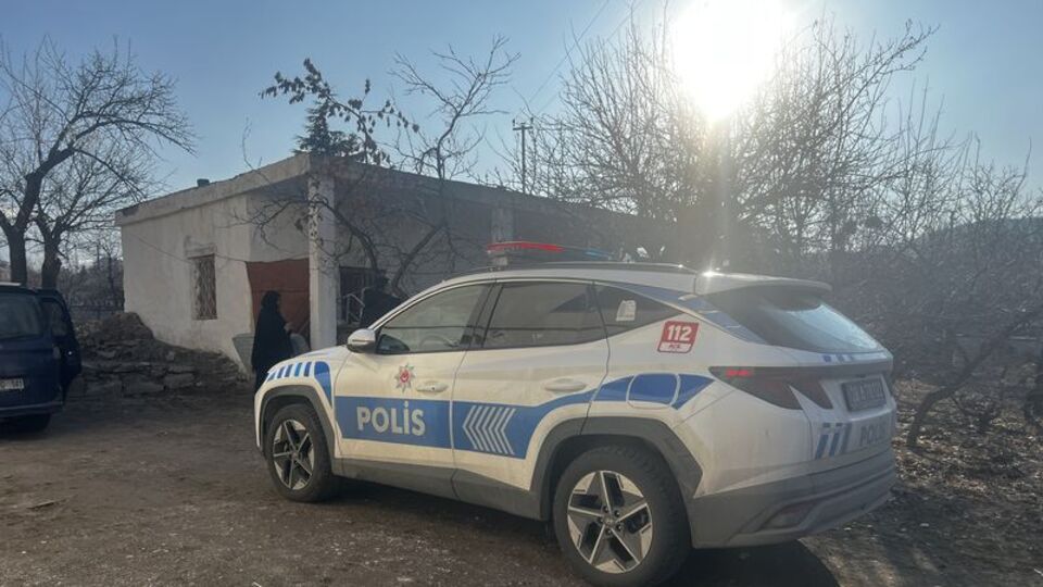 Hafta sonu için geldiği bağ evinde öldü