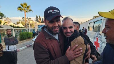 İsrail 200 Filistinliyi serbest bıraktı