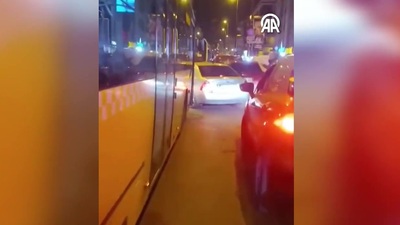 Bağcılar'da İETT otobüsü arızalandı