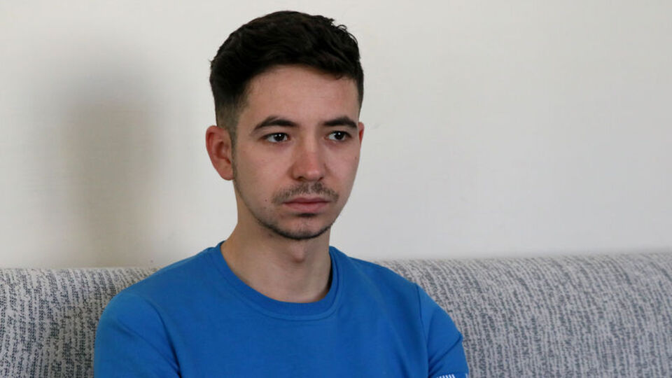 "Yangın merdivenlerinin kapısı tahtaydı!"