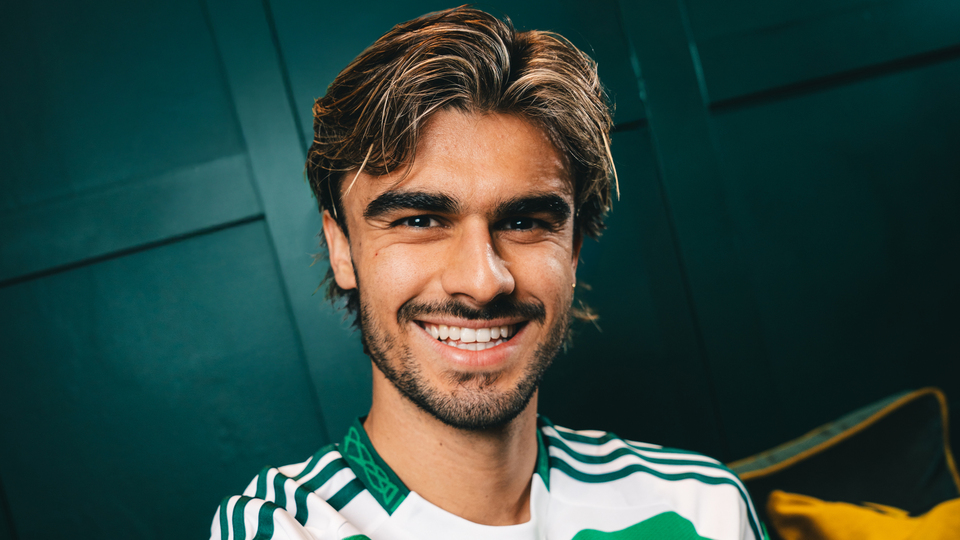 Celtic'ten kanat takviyesi!