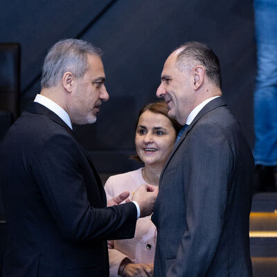 Bakan Fidan Yunan mevkidaşı ile görüştü