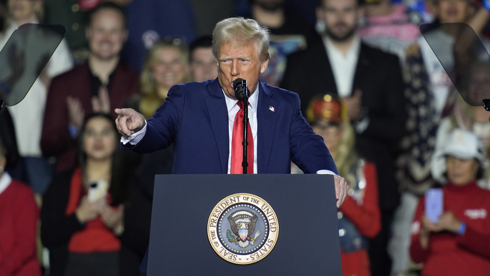 Trump'tan "iki cinsiyet" vurgusu