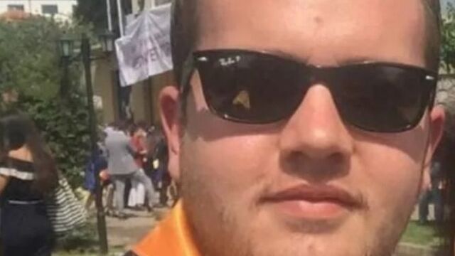 Tartıştığı kişiyi parke taşıyla öldürdü!