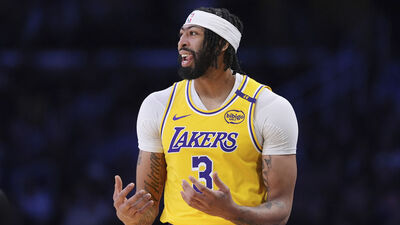 Davis 42 attı Lakers kazandı!