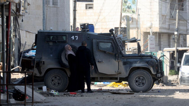 Batı Şeria'da 10 Filistinli hayatını kaybetti.