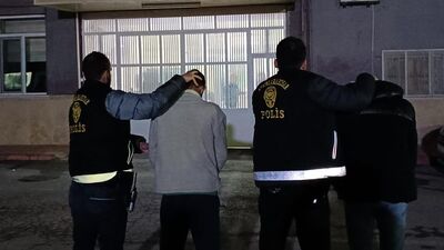 Annesini öldüren genç ve arkadaşı tutuklandı