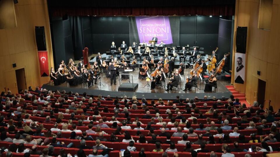 Antalya Devlet Senfoni Orkestrası'ndan, Yaylı Çalgılar Konseri