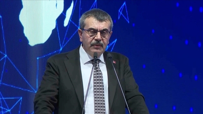 Bakan Tekin'den özel okullara fahiş fiyat uyarısı