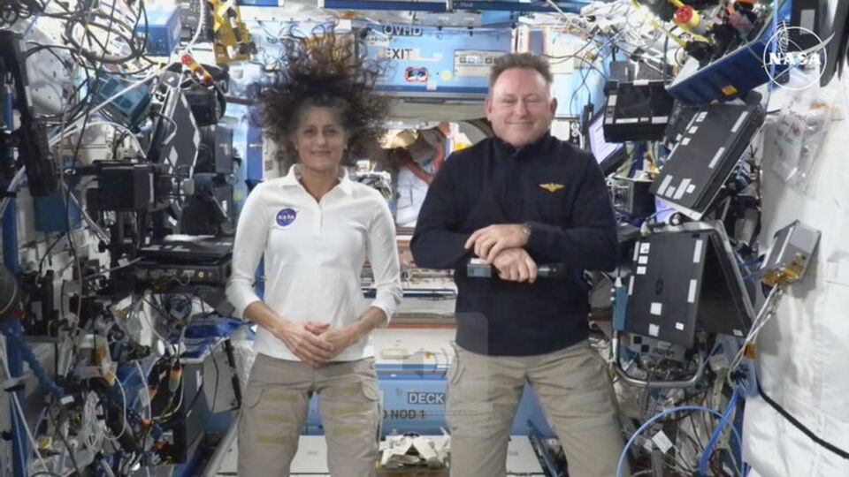 8 ay sonra uzayda yürüdüler