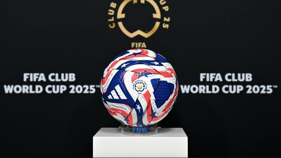 Kulüpler Dünya Kupası'nın topu tanıtıldı