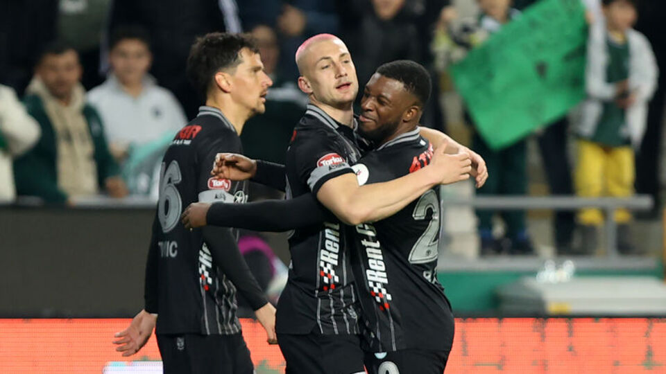 Konyaspor, 3 puanı 3 golle aldı!