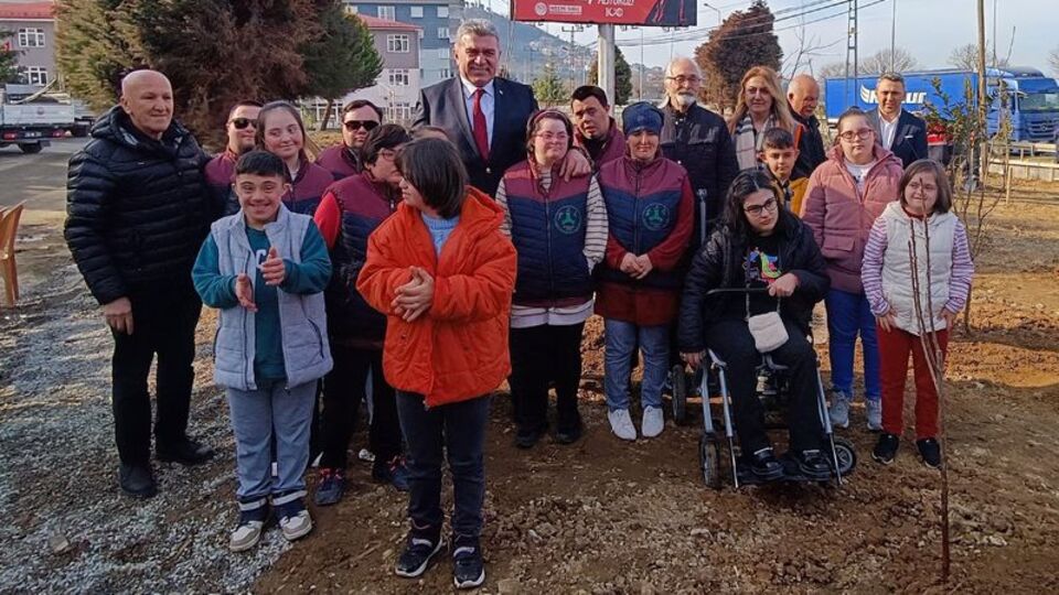 Down sendromlu çocuklar için farkındalık bahçesi