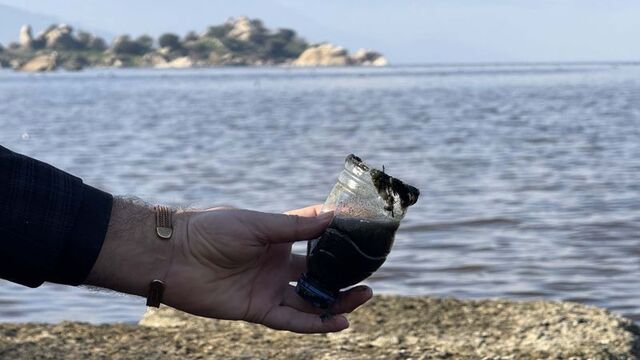 Kirlilik devam ediyor: Şimdi de kızıla büründü!