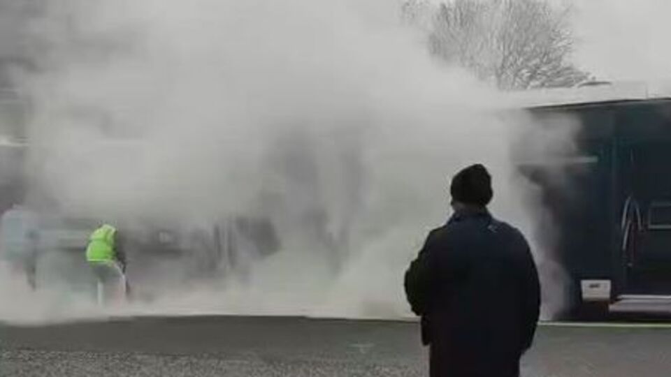 Metrobüste yangın çıktı