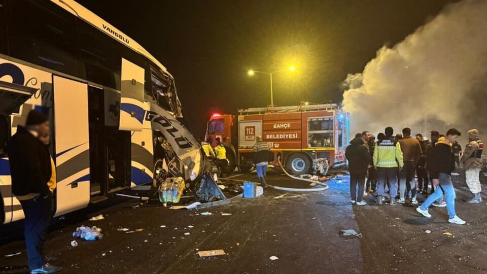 Gaziantep'te zincirleme kaza: 1 ölü, 19 yaralı