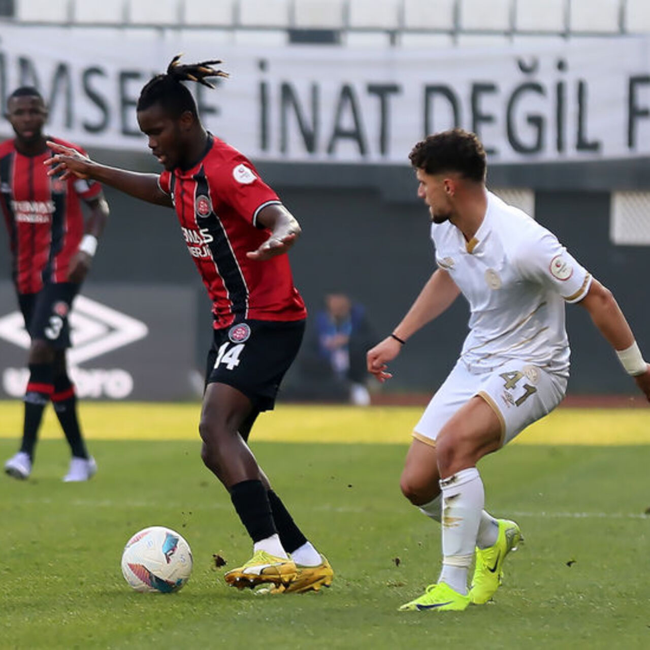 Manisa FK kaçtı, Karagümrük kovaladı!
