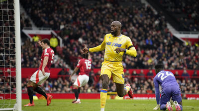 Manchester United'a Palace şoku!