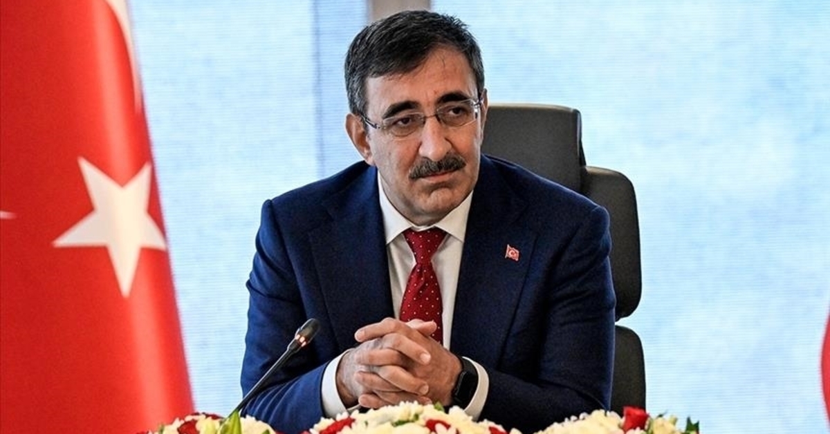 Alev Alatlı