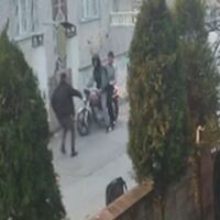 Genç kızların imdadına jandarma yetişti