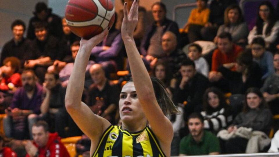 Sevgi Uzun Phoenix'e takaslandı!