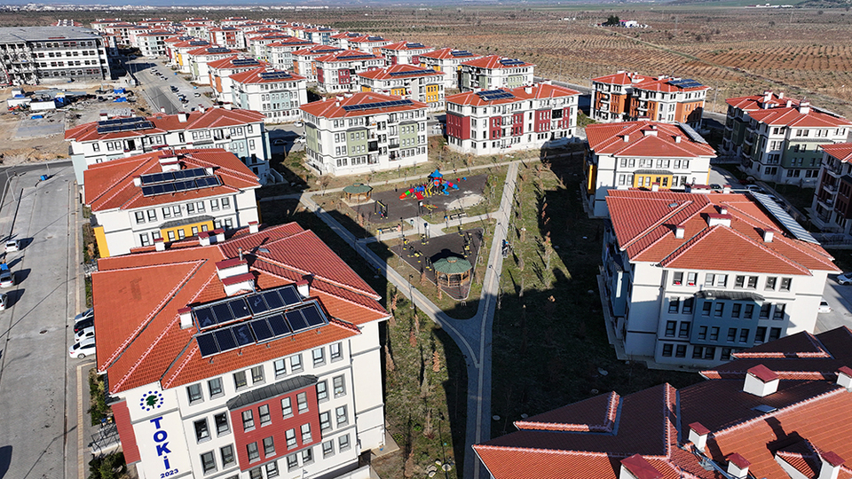 452 bin 983 konut ve iş yeri teslim edilecek