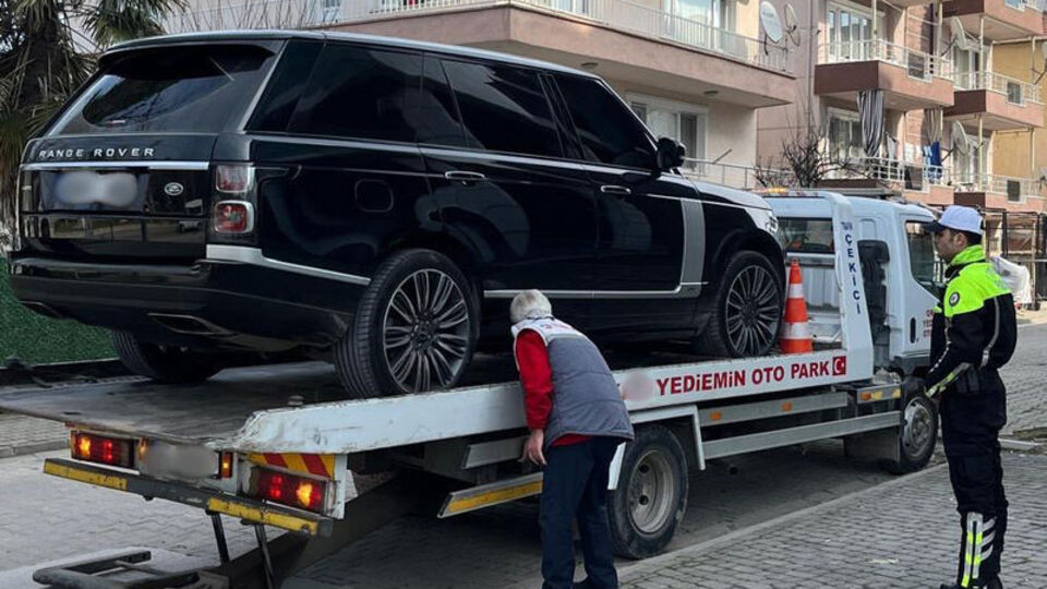 Çakar takan sürücüye para cezası