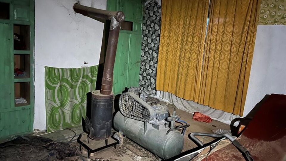 Tünel inşa edip kaçak hat döşemişler