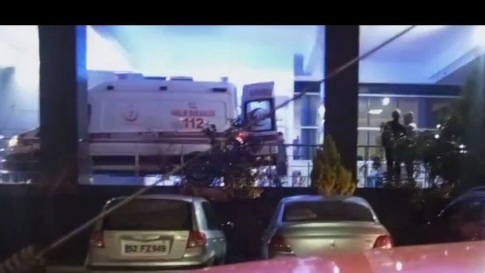 Avlanırken ayağı kayınca kendini vurdu