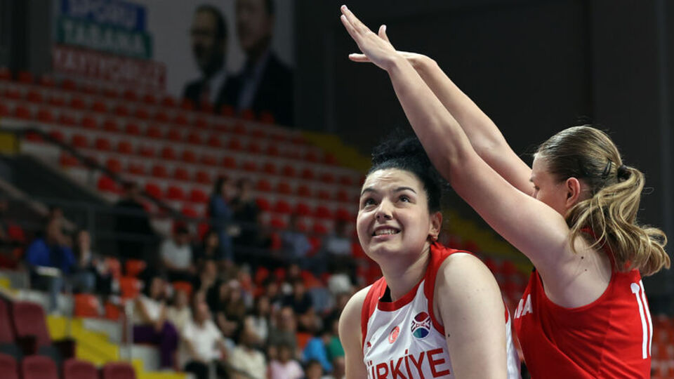 "Taraftarın enerjisiyle daha iyi oynuyoruz"