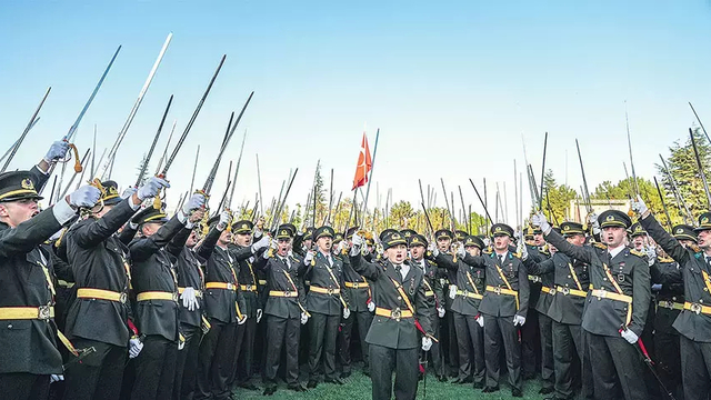Teğmenler TSK'dan neden ihraç edildi? Gerekçeli kararı açıklandı