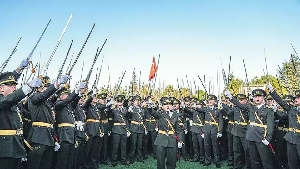 Teğmenler TSK'dan neden ihraç edildi? Gerekçeli kararı açıklandı