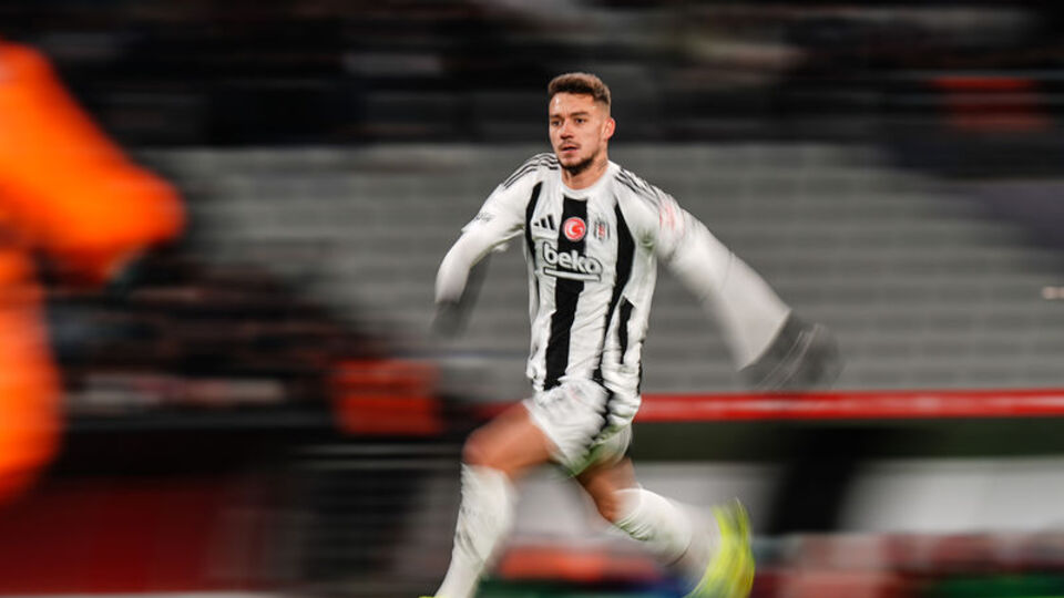 Ernest Muçi gol sayısını 6'ya çıkardı