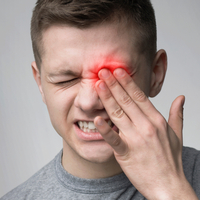 Göze vuran baş ağrısı neden olur?