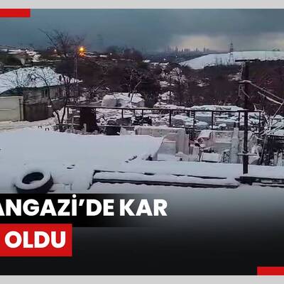 Sultangazi’de kar etkili oldu