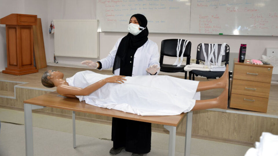 Muş'ta kadınlara yönelik gassallık kursu