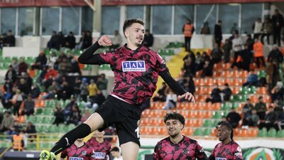 Alanyaspor evinde farklı kazandı!