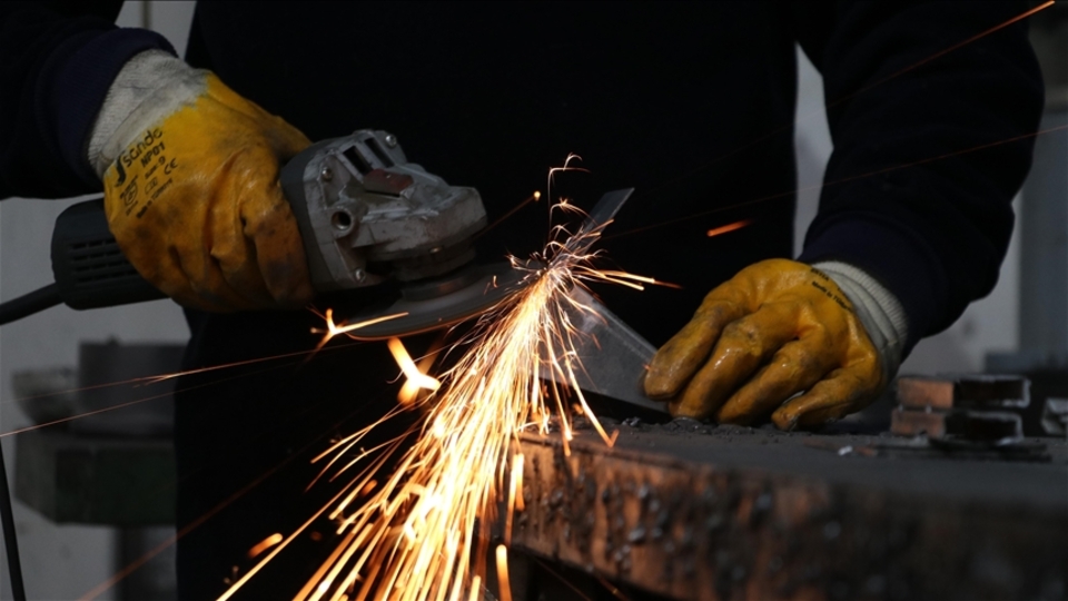 Sendikaları kamu sırtlıyor