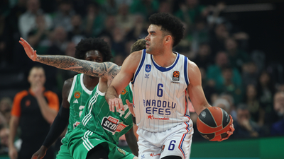 Anadolu Efes, Yunanistan'da kaybetti!