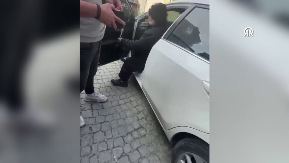 Korsan otoparkçılara suçüstü!